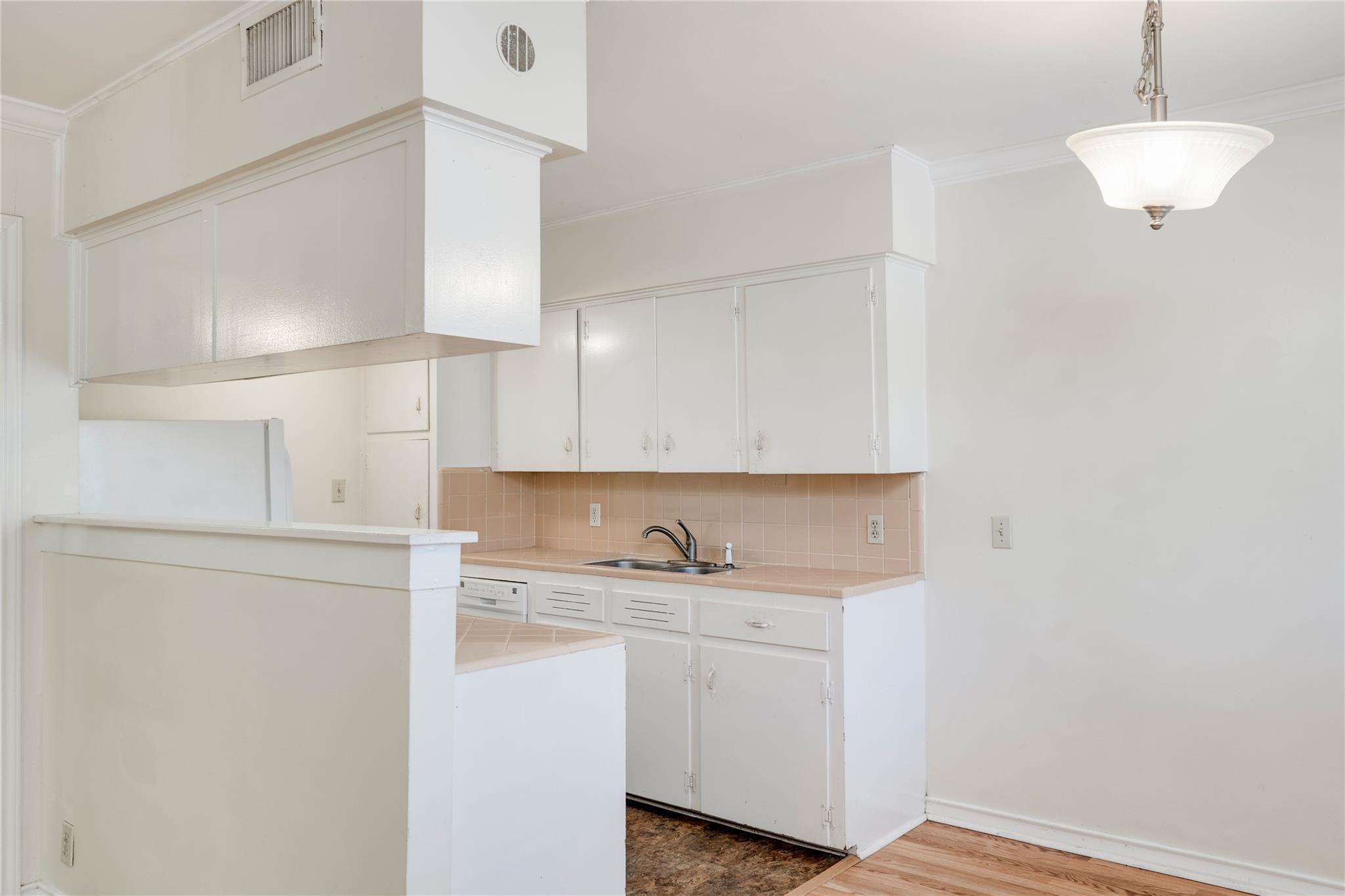 1511 Shoal Creek Blvd # F, Austin, TX 78701