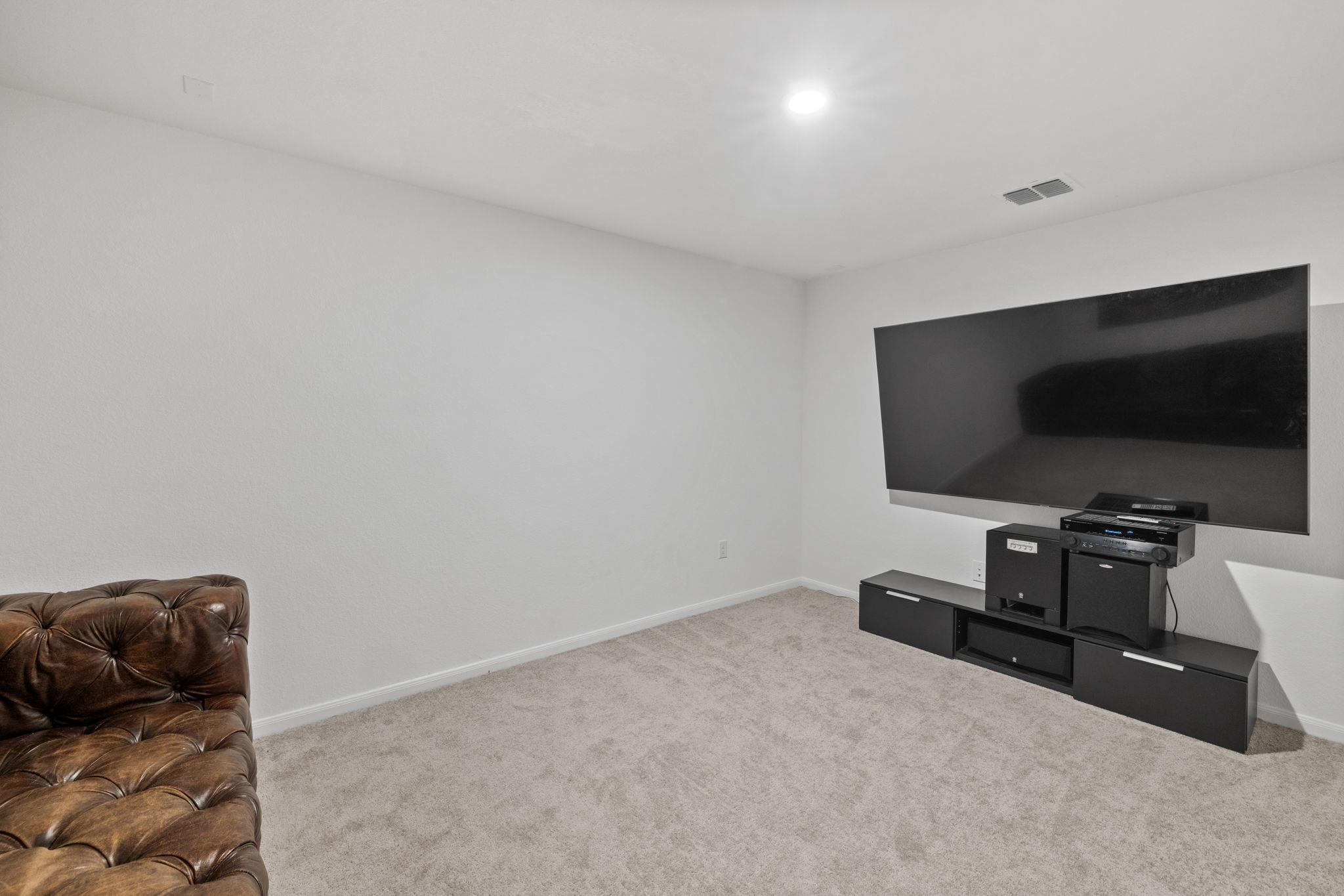 189 Durian Loop, Buda, TX 78610