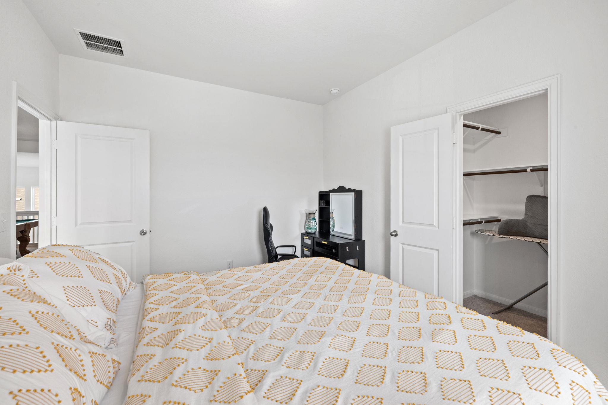 189 Durian Loop, Buda, TX 78610