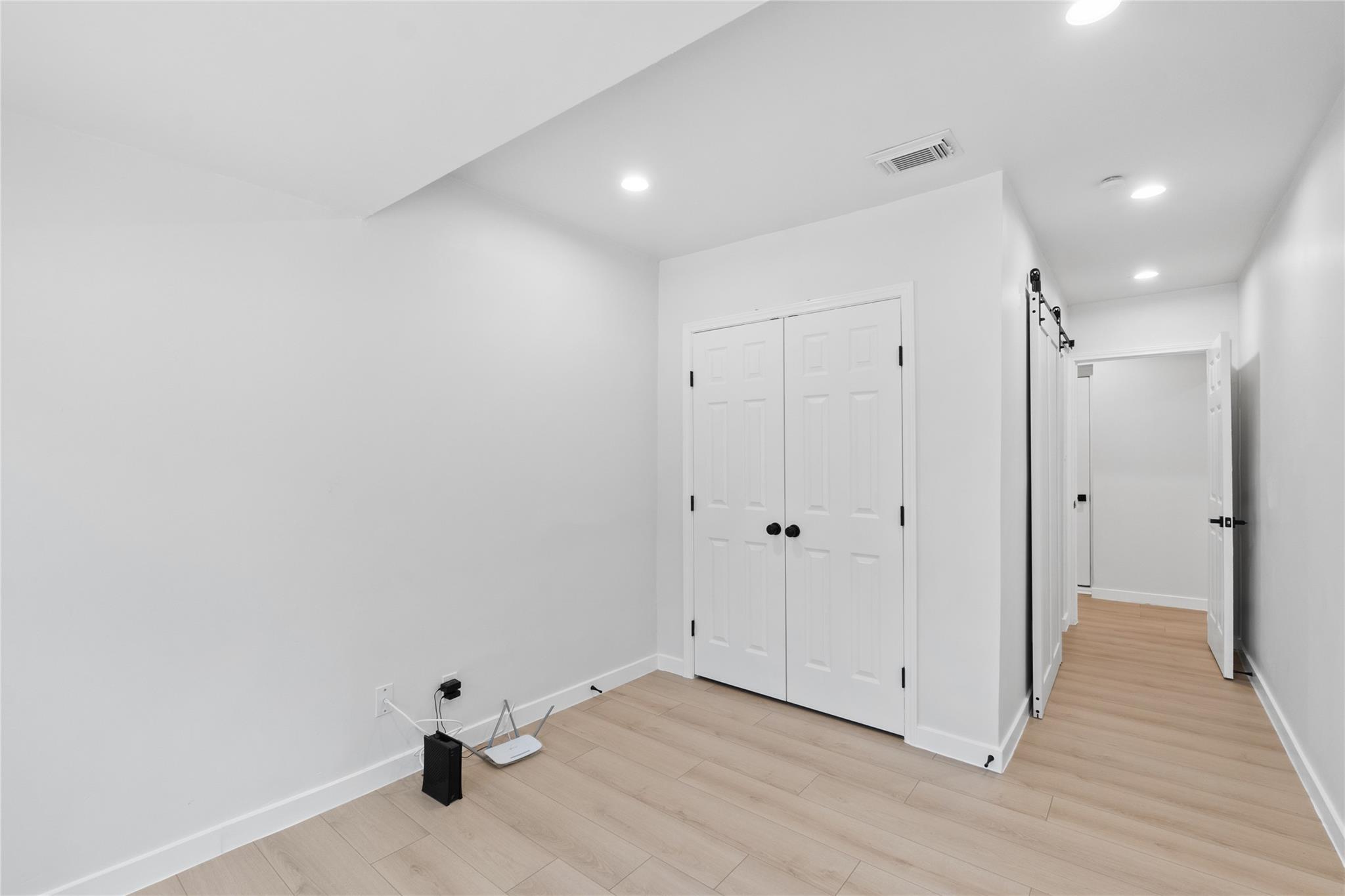 106 E lola Dr, Austin, TX 78753