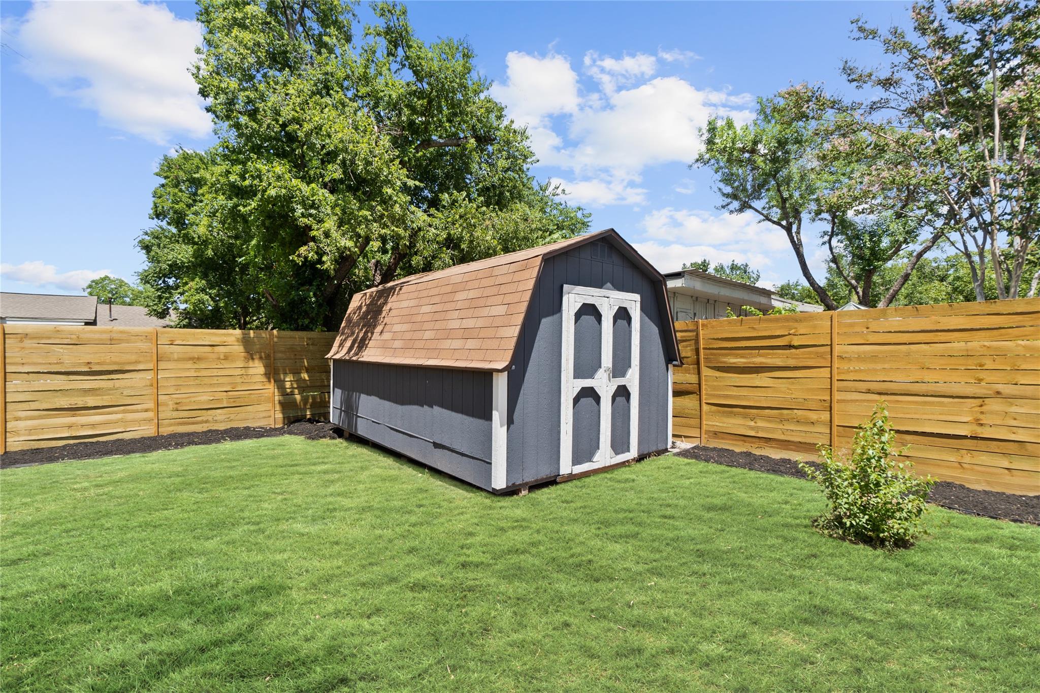 106 E lola Dr, Austin, TX 78753