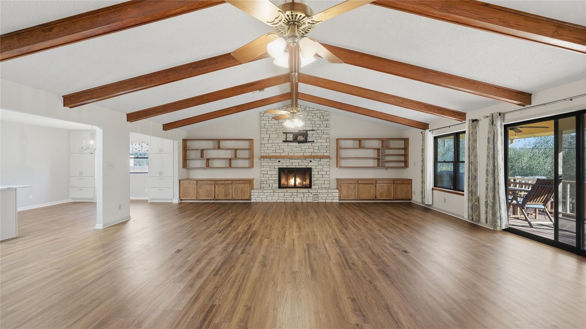 132 W Outer Dr, Canyon Lake, TX 78133