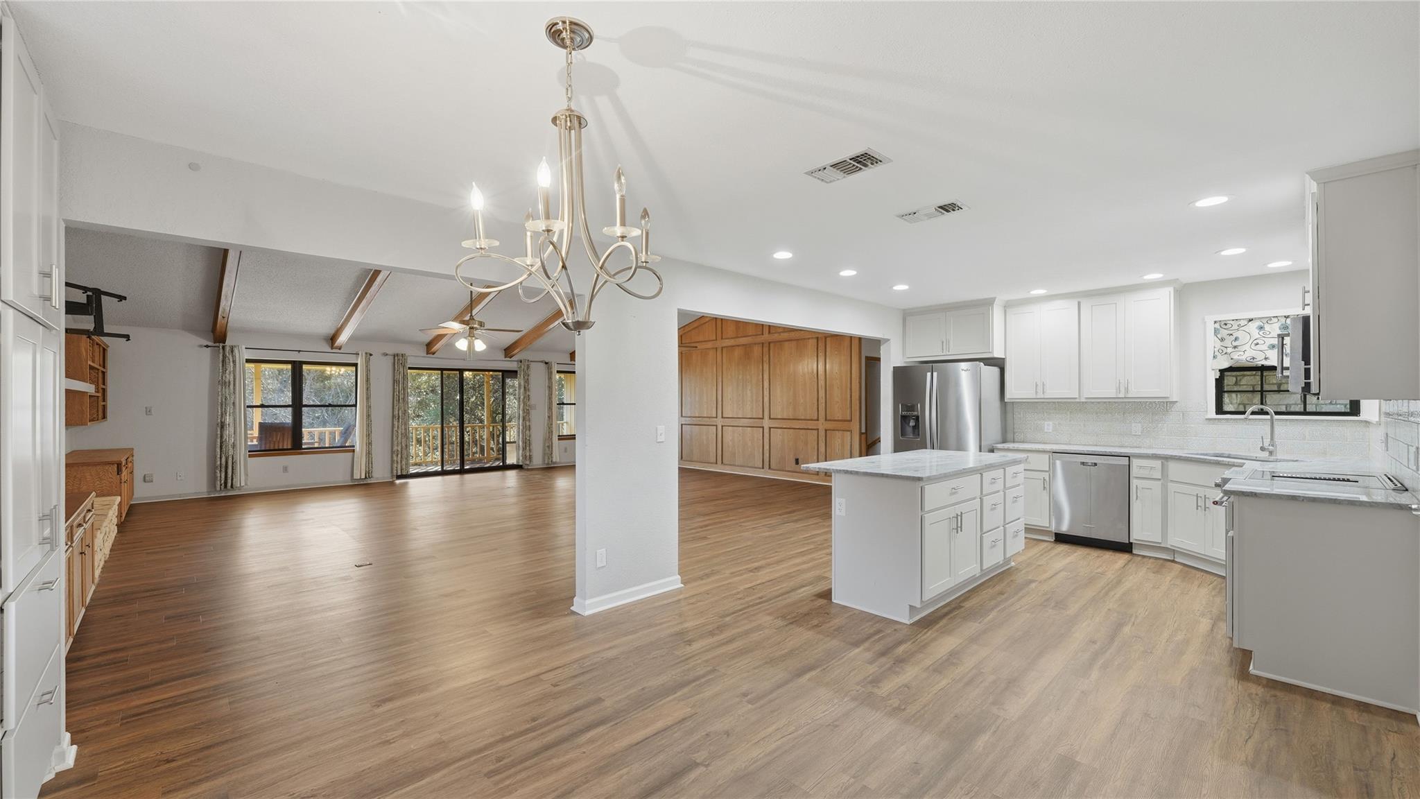 132 W Outer Dr, Canyon Lake, TX 78133