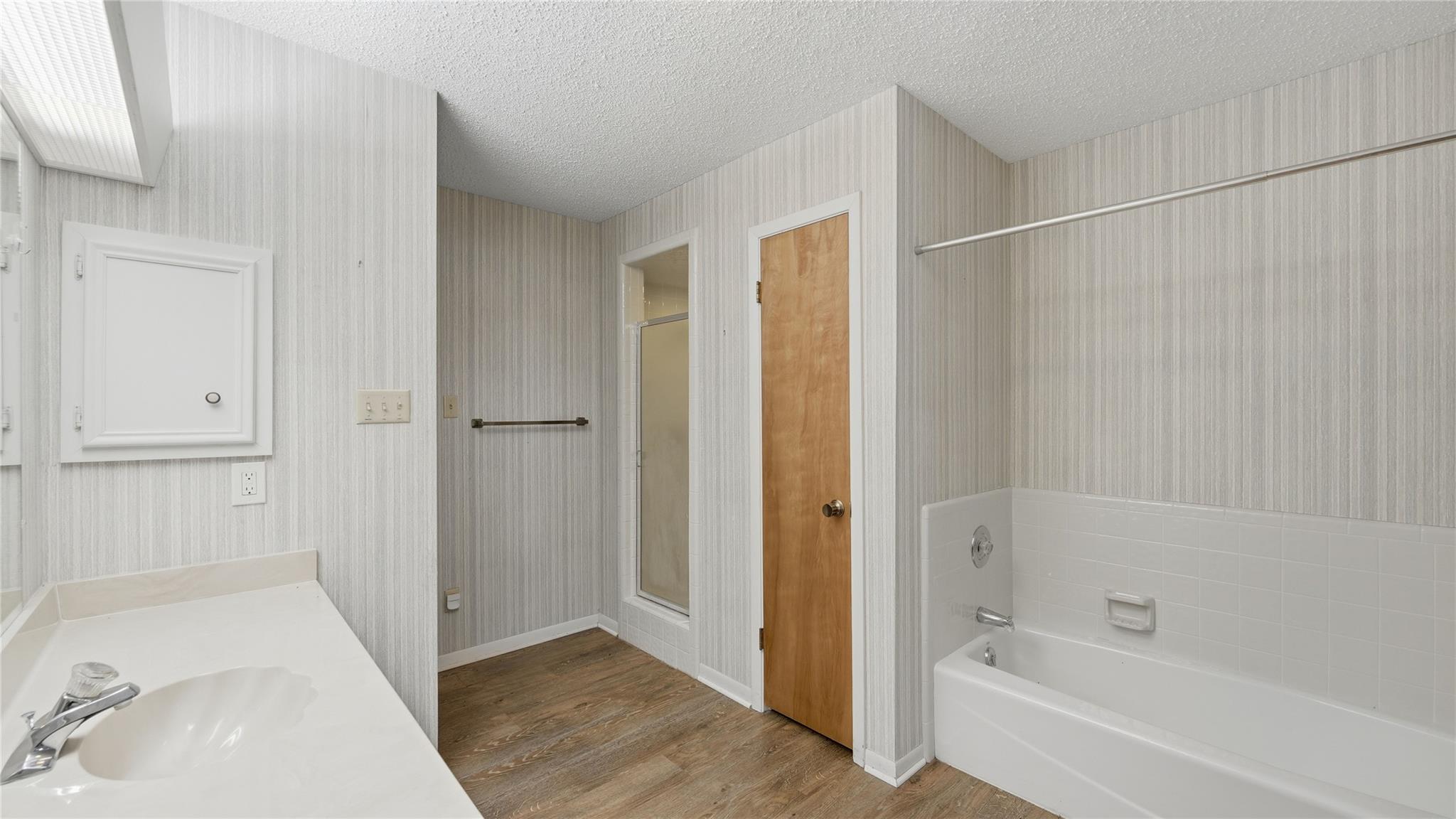 132 W Outer Dr, Canyon Lake, TX 78133