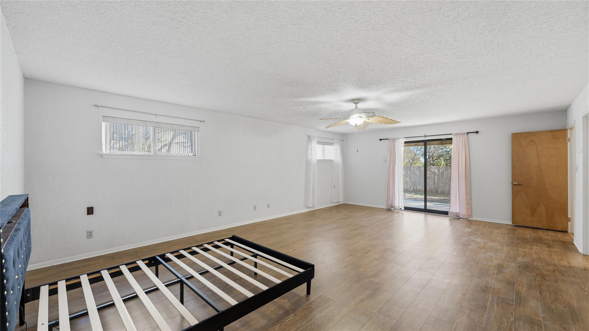 132 W Outer Dr, Canyon Lake, TX 78133