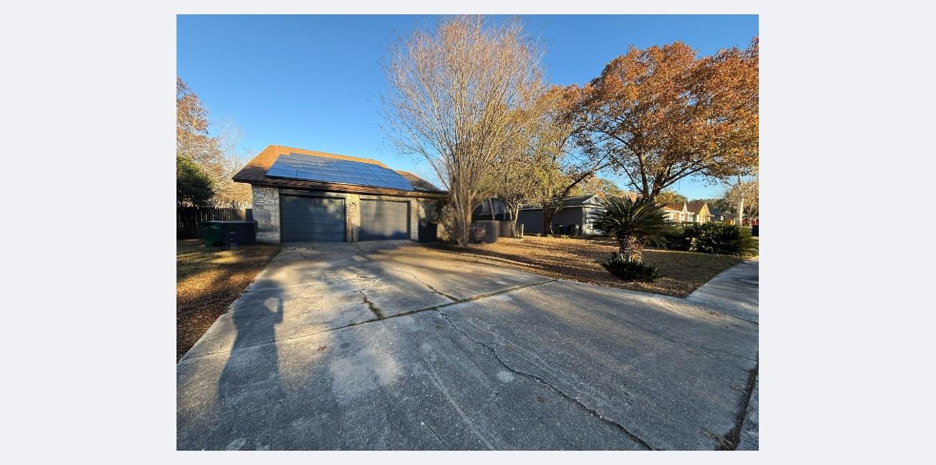 13935 Little Leaf Dr, San Antonio, TX 78247