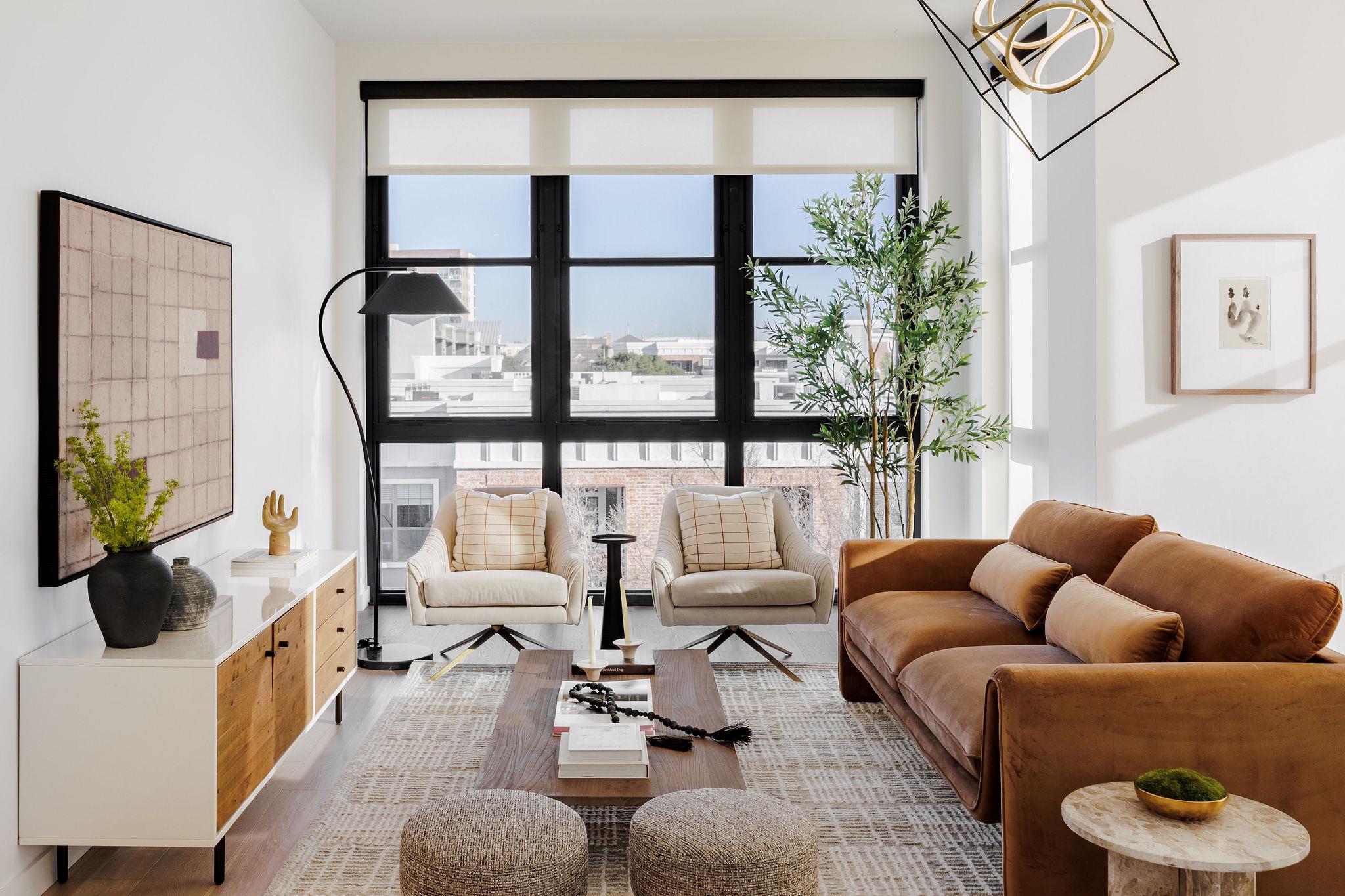 800 Embassy Dr # 408, Austin, TX 78702