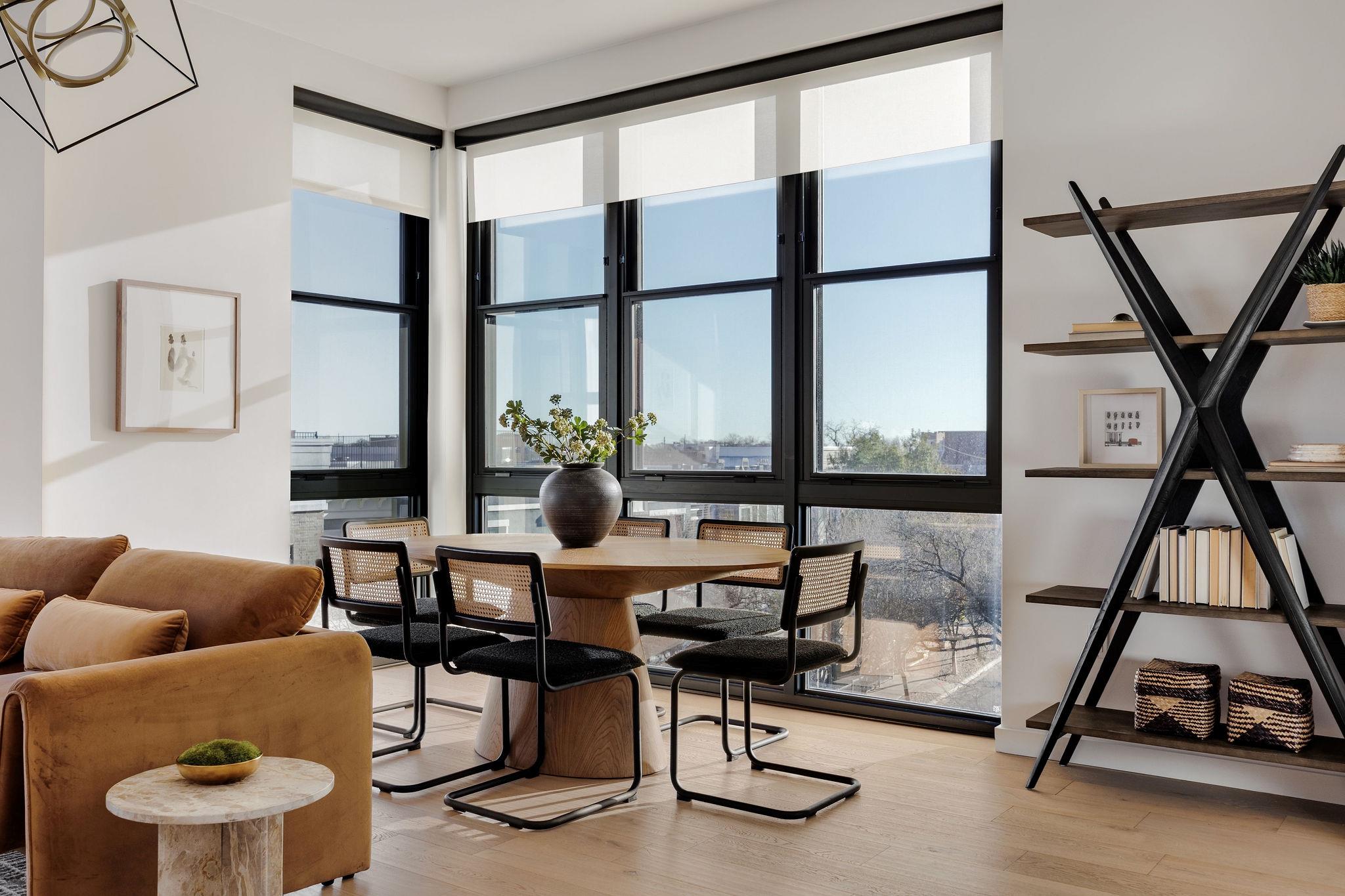 800 Embassy Dr # 408, Austin, TX 78702