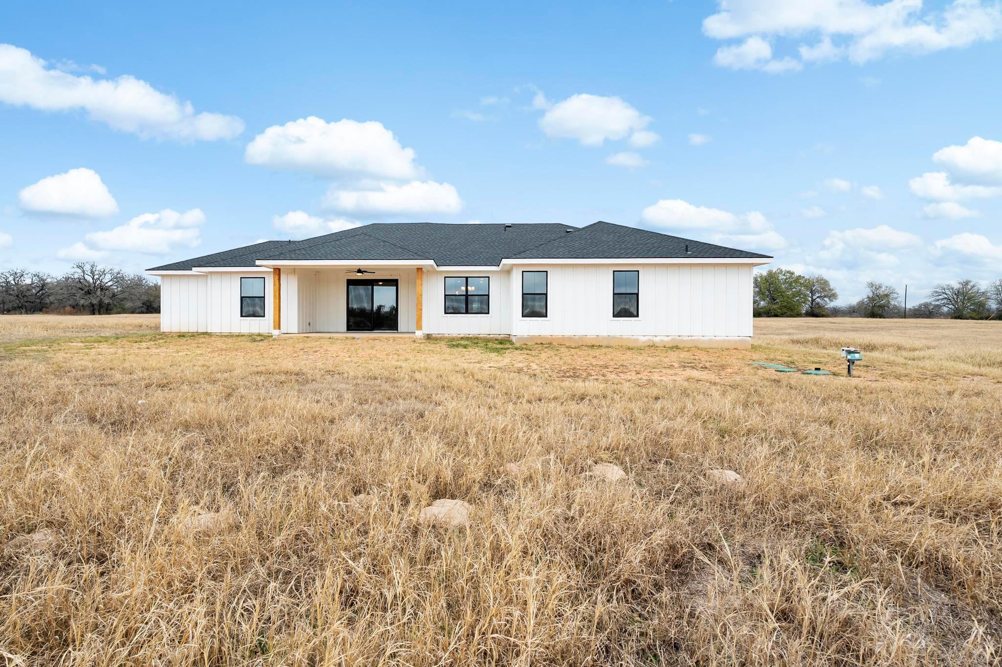 16544 Fm 112, Thrall, TX 76578