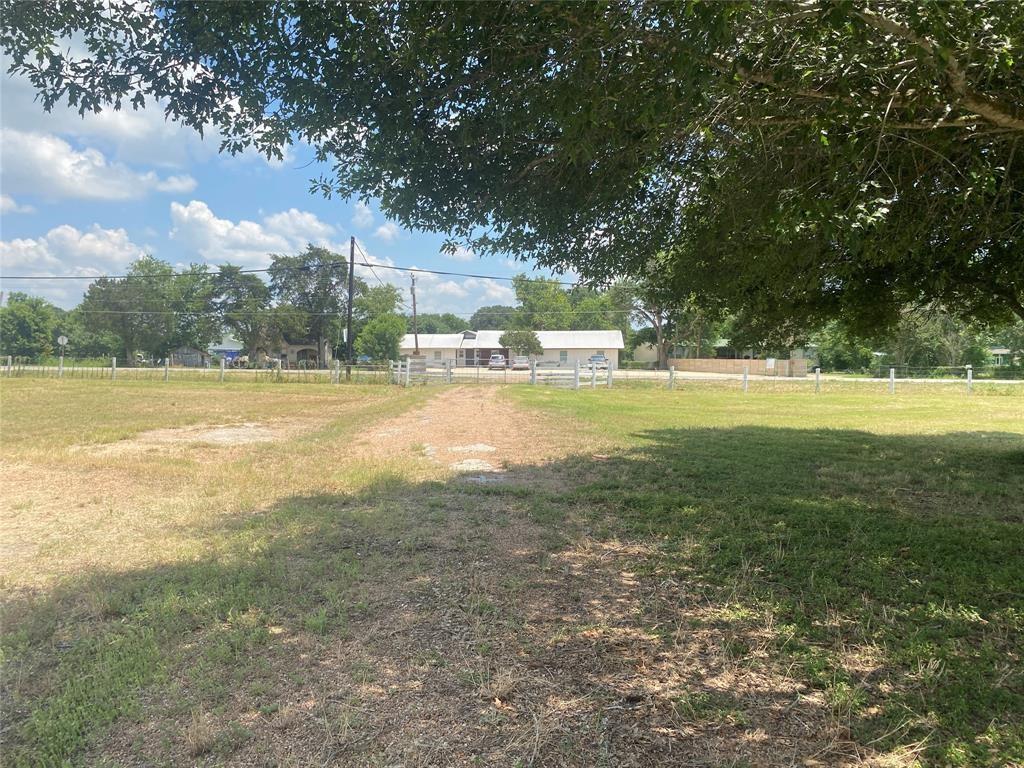 2525 159 Highway, La Grange, TX 78945