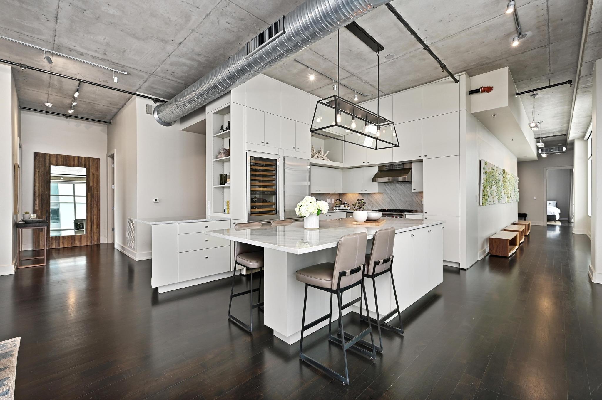 800 W 5th St # 808, Austin, TX 78703