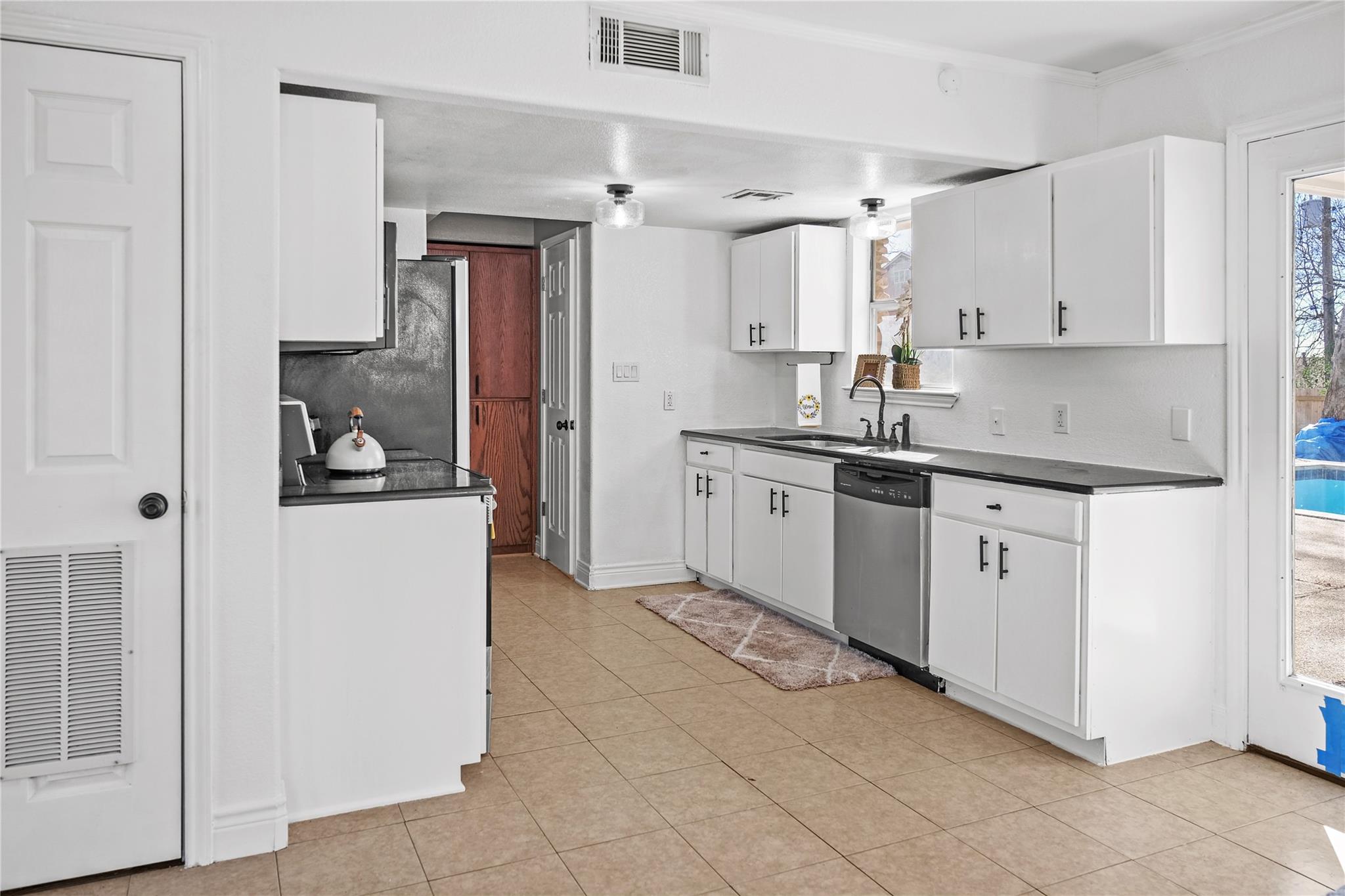 3300 Lake Inks Ave, Killeen, TX 76543