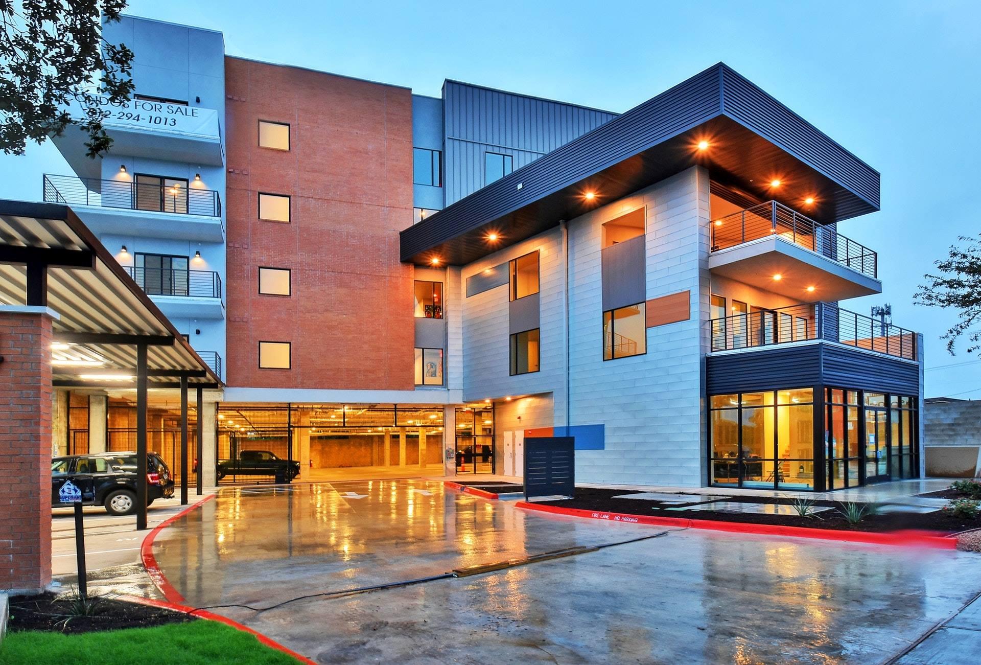 6444 Burnet Rd # 305, Austin, TX 78757