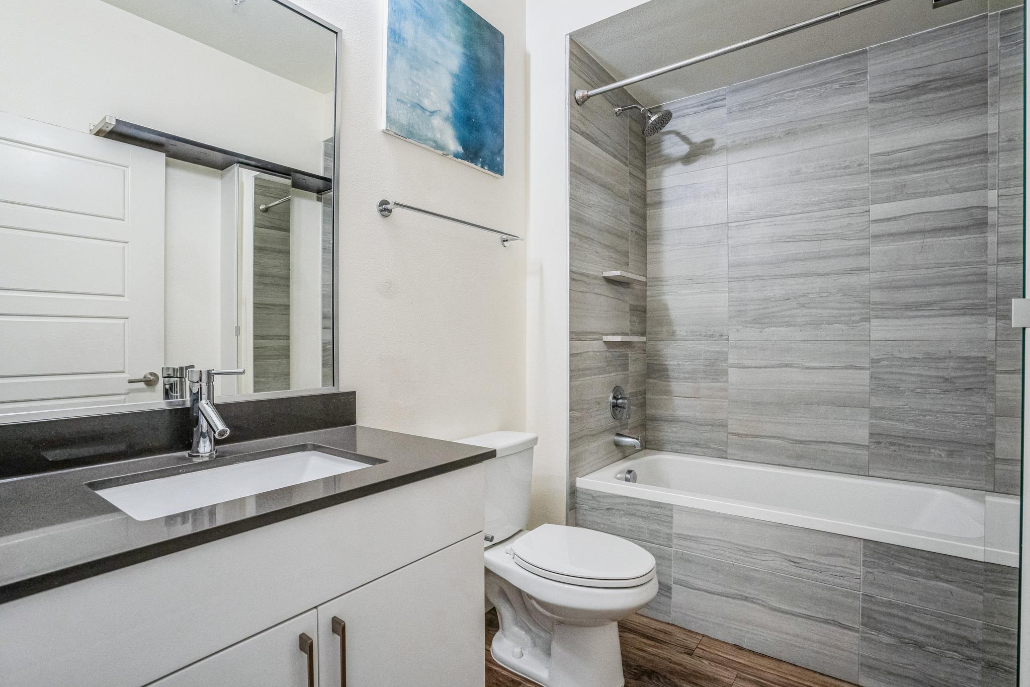 6444 Burnet Rd # 305, Austin, TX 78757