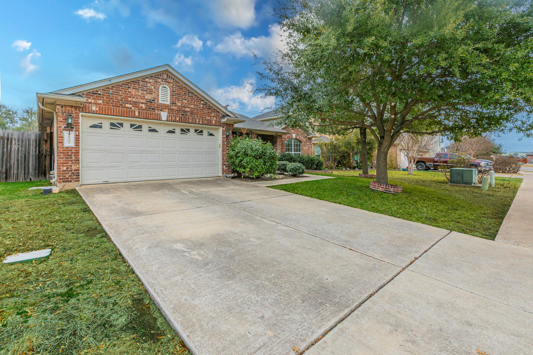 2107 Ariella Dr, Cedar Park, TX 78613