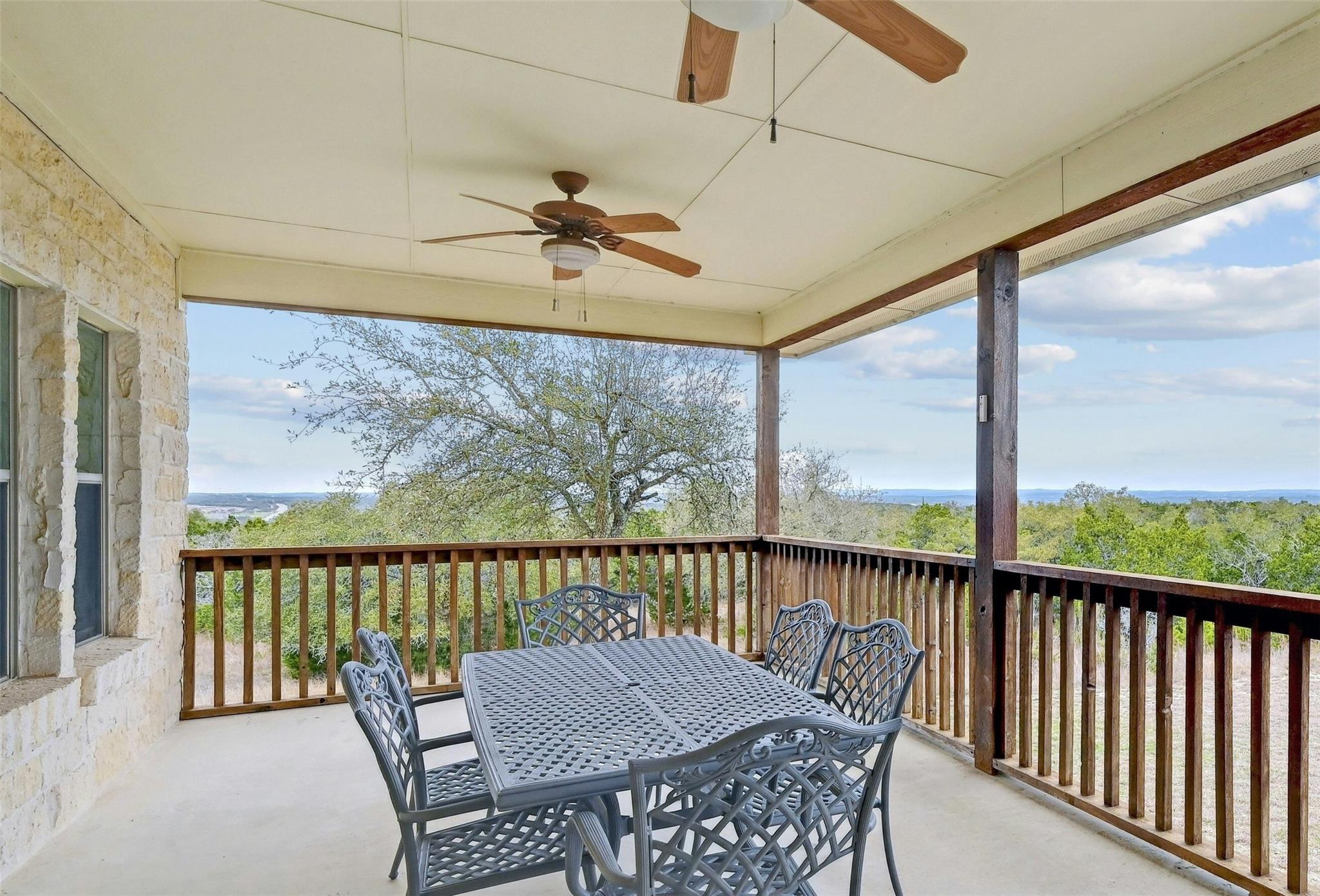 1370 Sunset Vw, Fischer, TX 78623