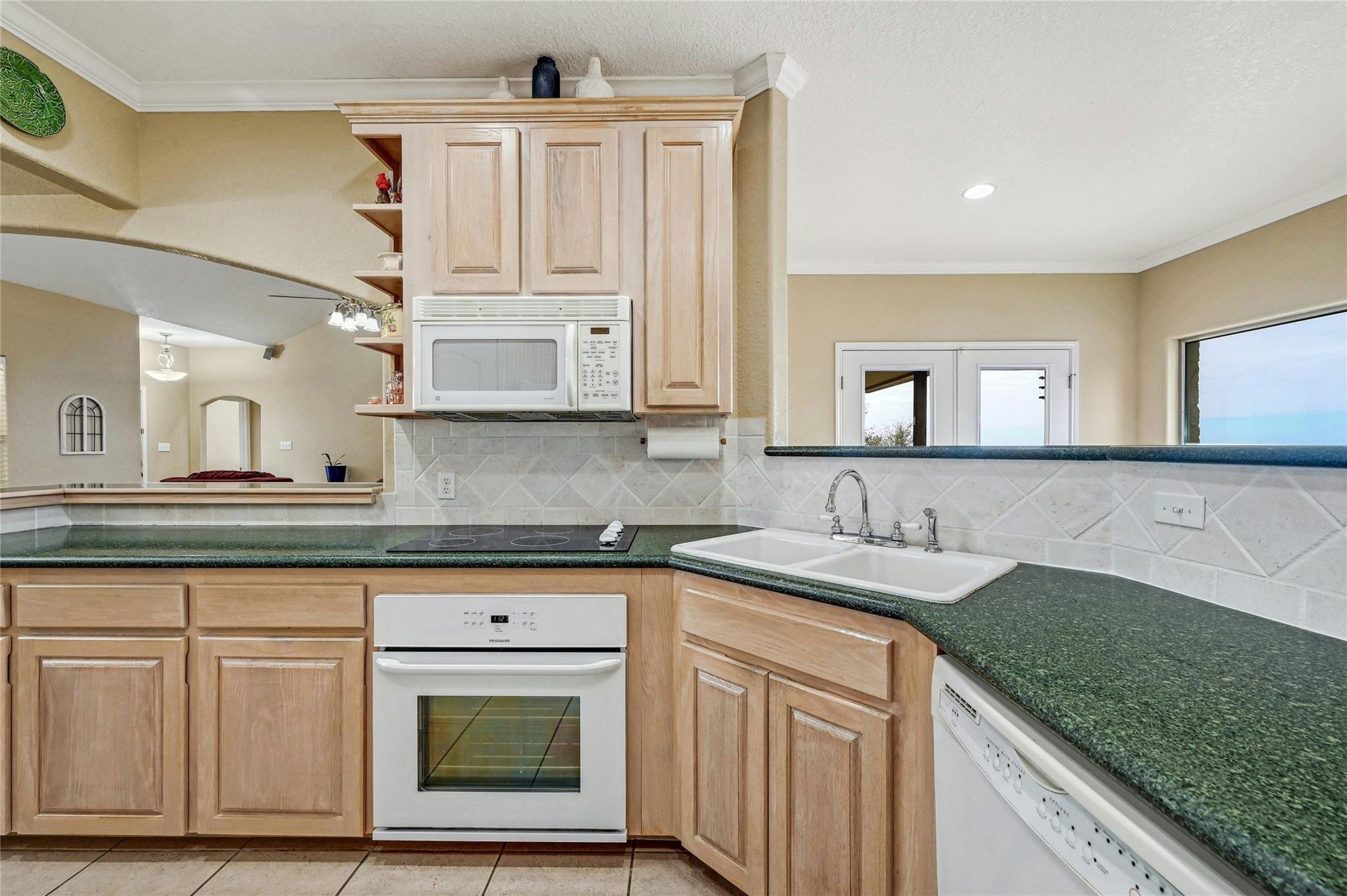 1370 Sunset Vw, Fischer, TX 78623