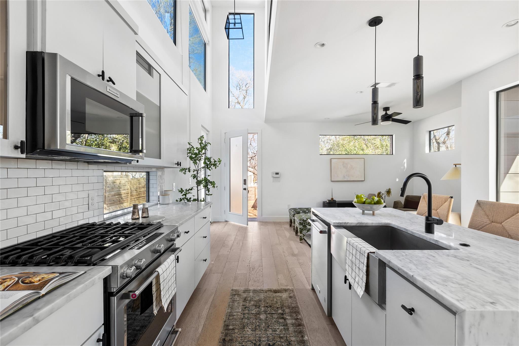 2804 E 22nd St # B, Austin, TX 78722