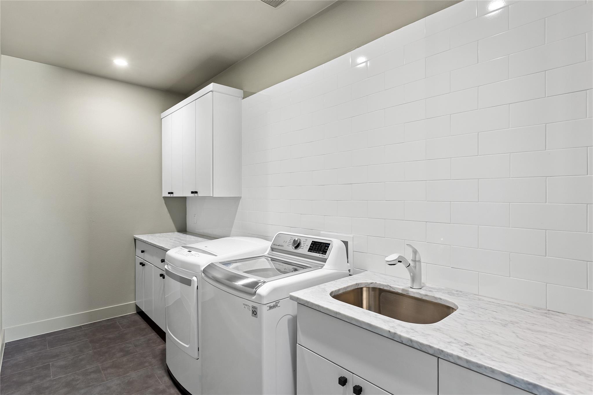 2804 E 22nd St # B, Austin, TX 78722