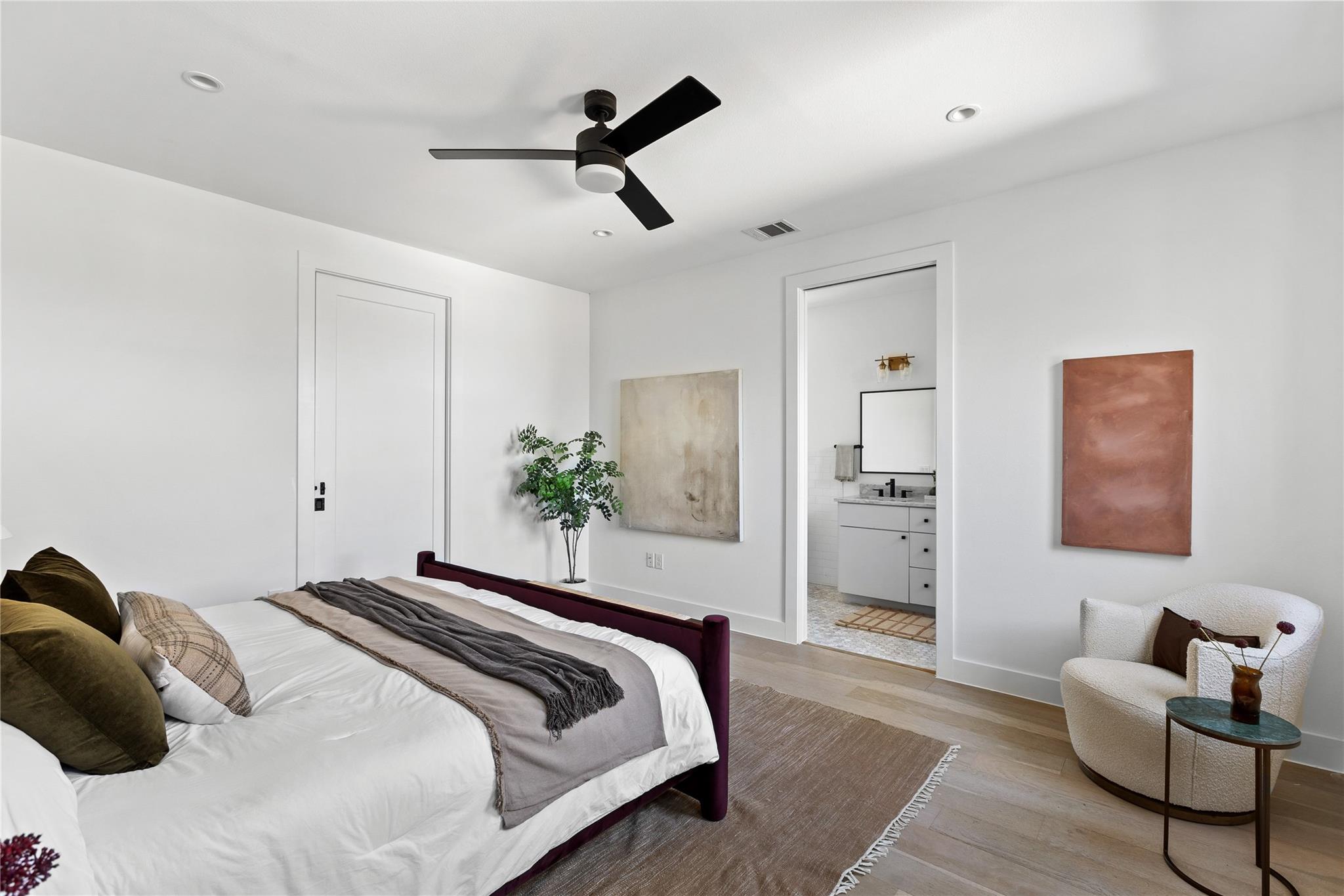 2804 E 22nd St # B, Austin, TX 78722