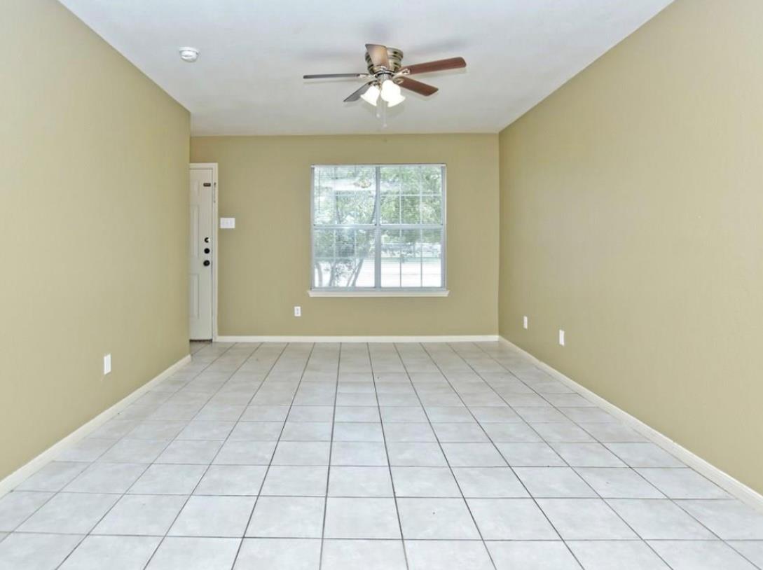 554 E Cedar St, Bertram, TX 78605