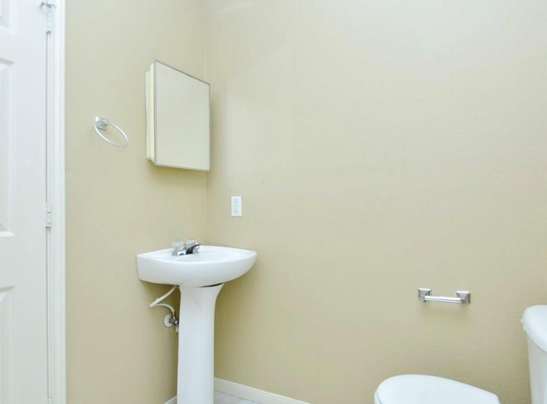 554 E Cedar St, Bertram, TX 78605