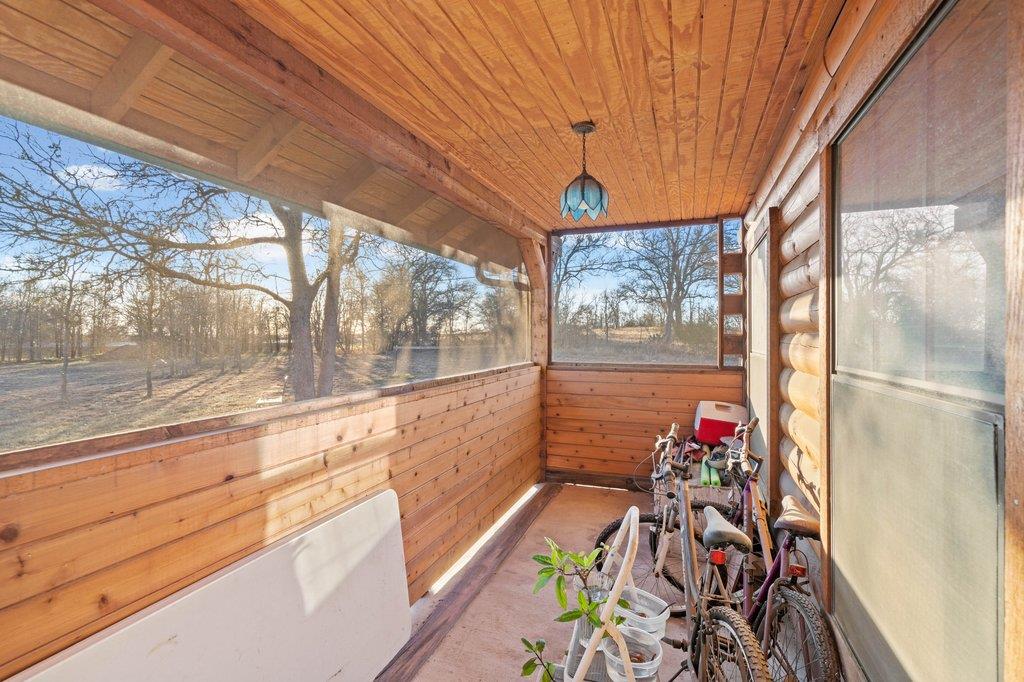 1843 Fm 969, Elgin, TX 78621