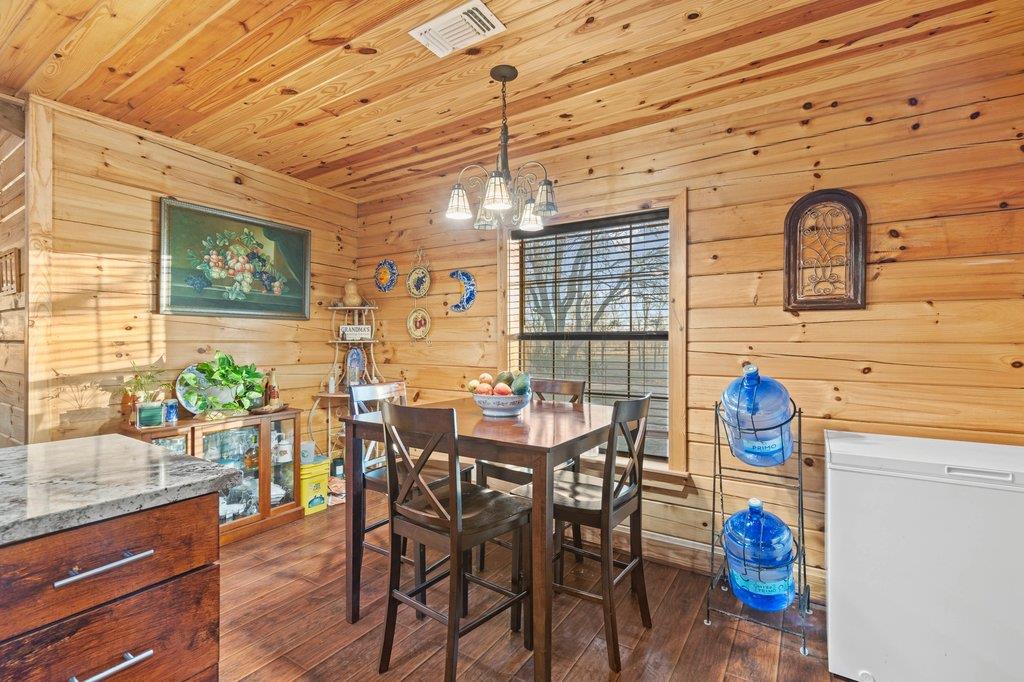 1843 Fm 969, Elgin, TX 78621