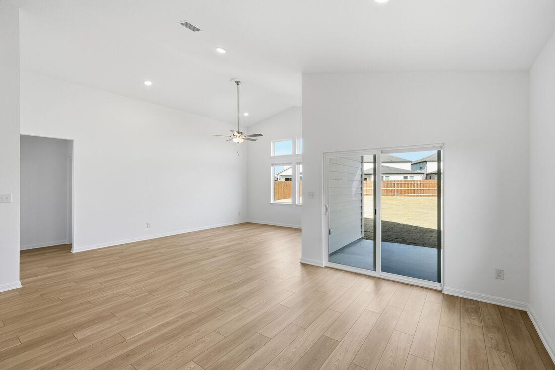 1009 Vanderscile Rd, Hutto, TX 78634