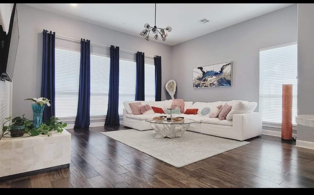 1800 Ficuzza Way, Leander, TX 78641