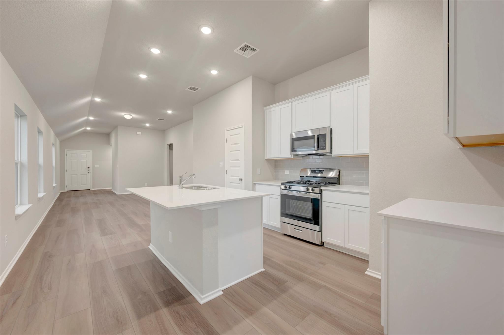 118 Big Banyan Dr, Dripping Springs, TX 78620