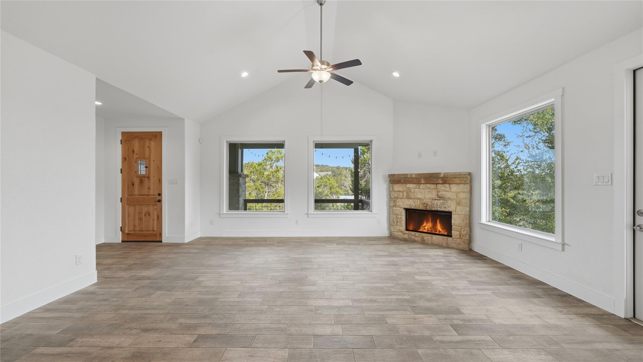 1039 Primrose Path, Canyon Lake, TX 78133