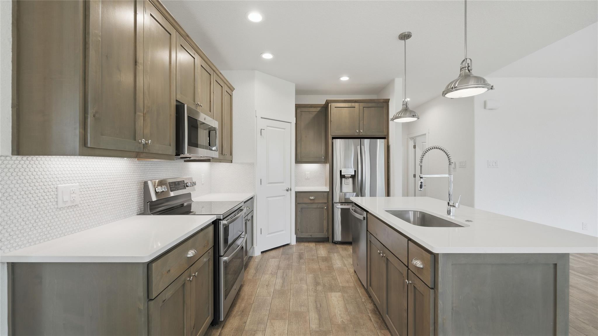 1039 Primrose Path, Canyon Lake, TX 78133