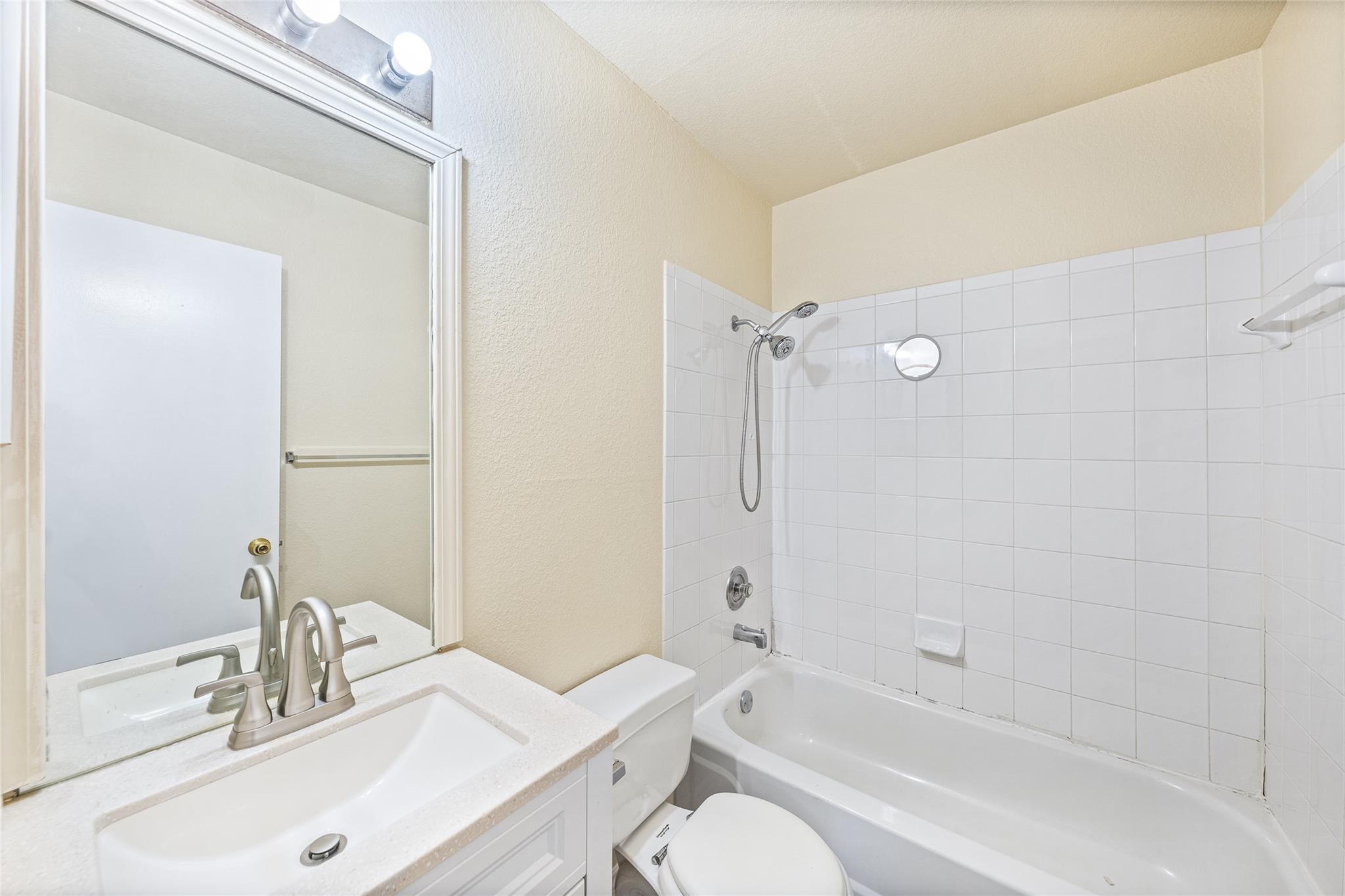 9607 Nightjar Dr # B, Austin, TX 78748