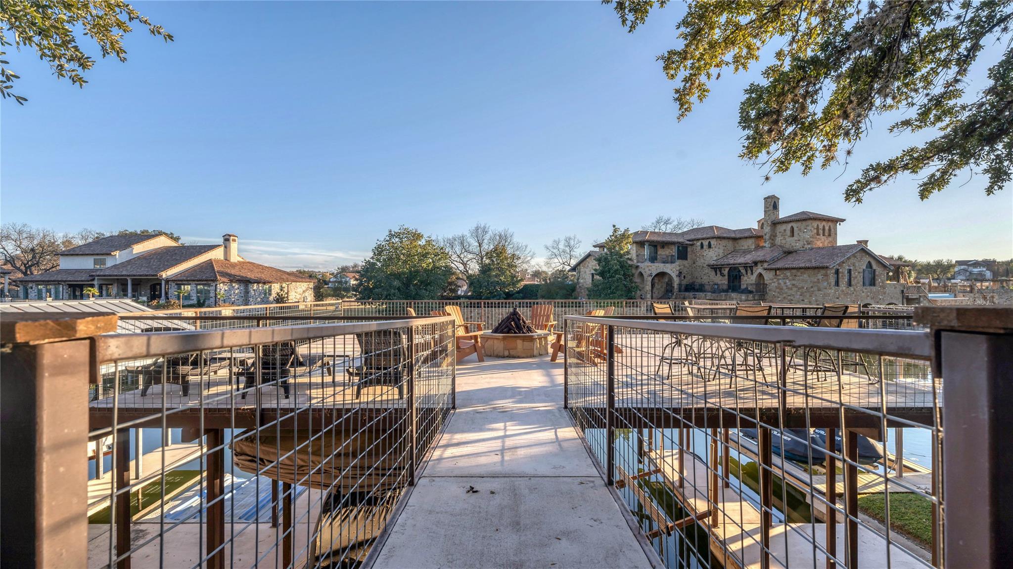 450 Pecan Creek Dr, Horseshoe Bay, TX 78657