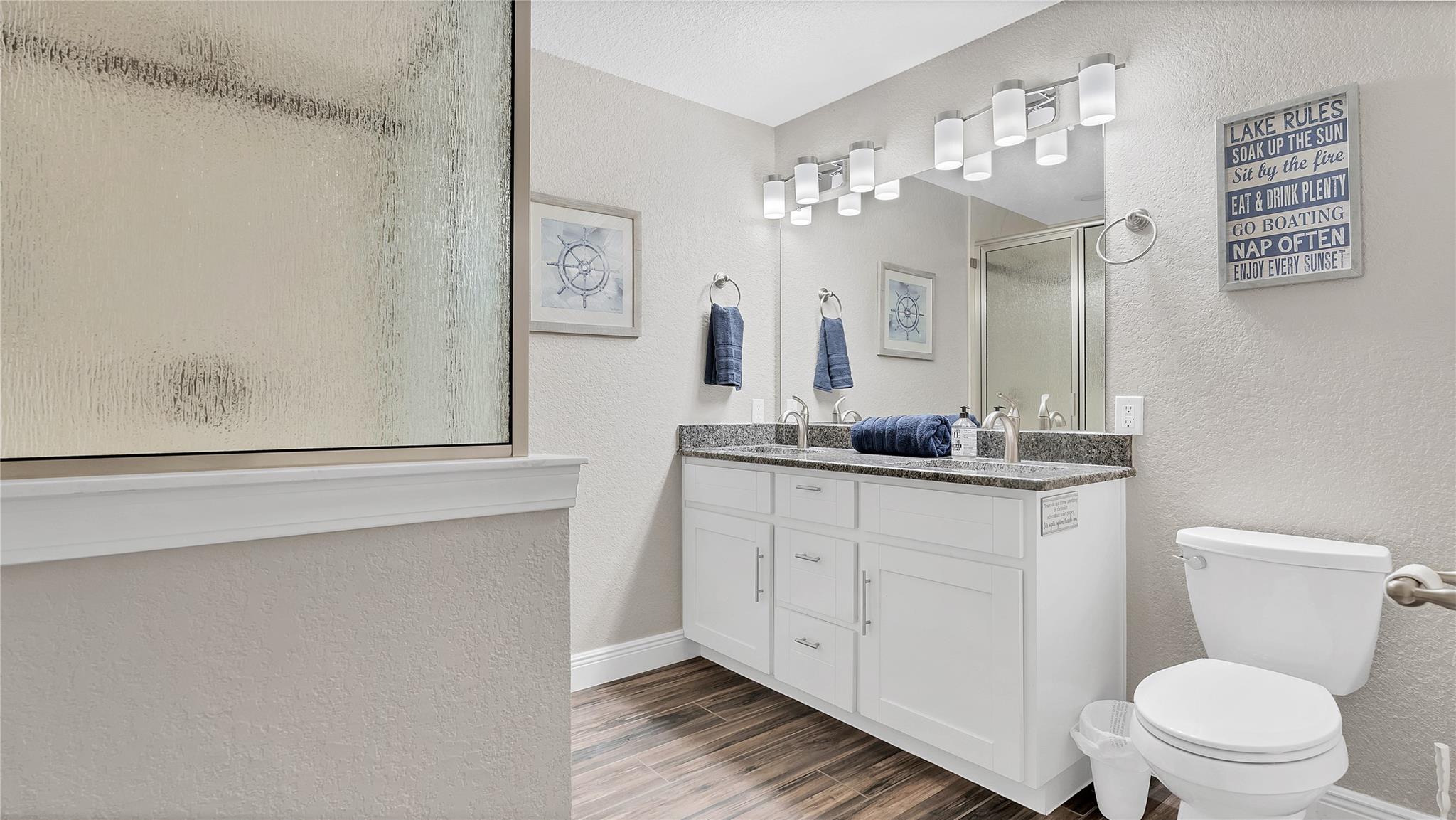 450 Pecan Creek Dr, Horseshoe Bay, TX 78657