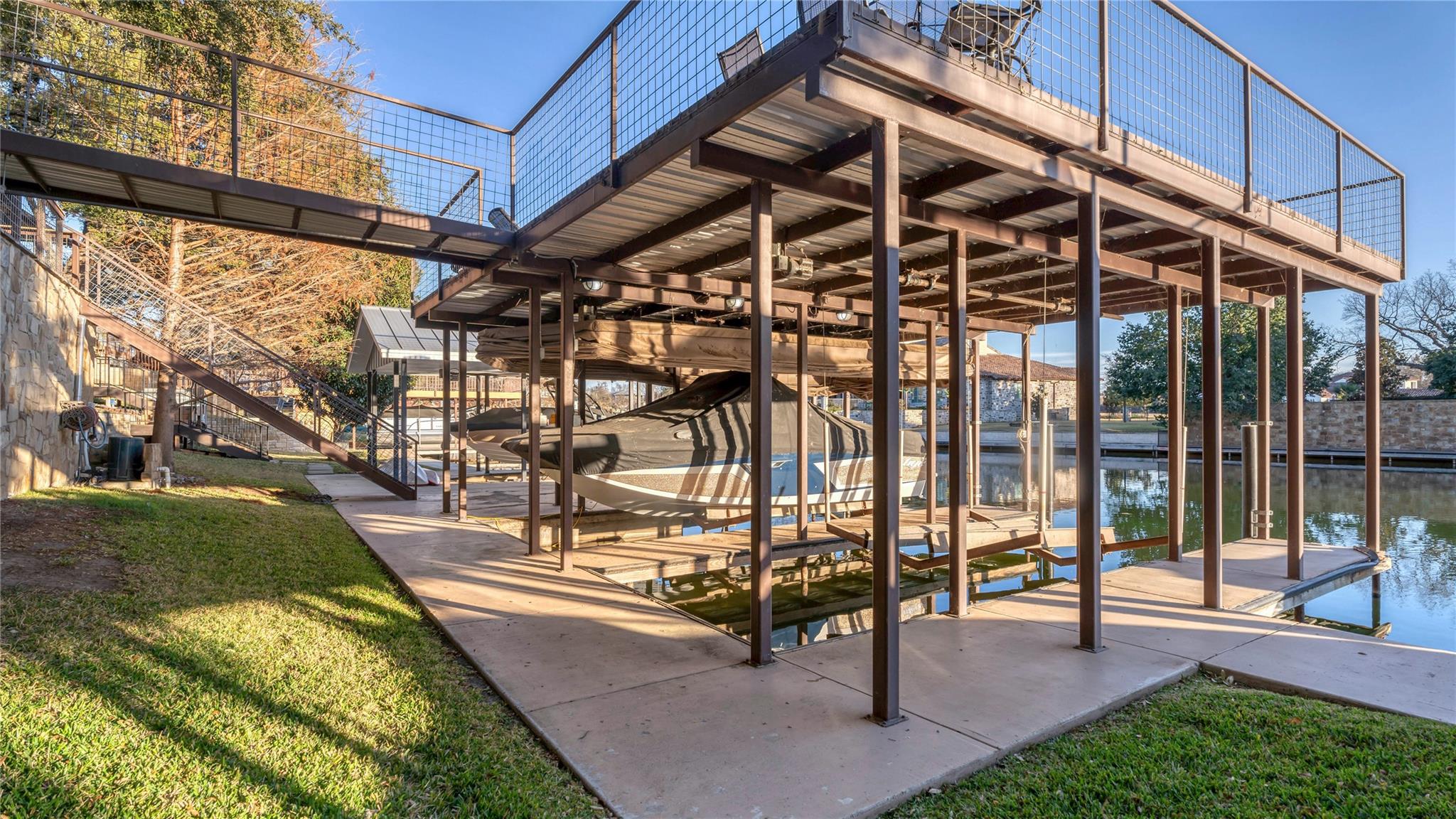 450 Pecan Creek Dr, Horseshoe Bay, TX 78657