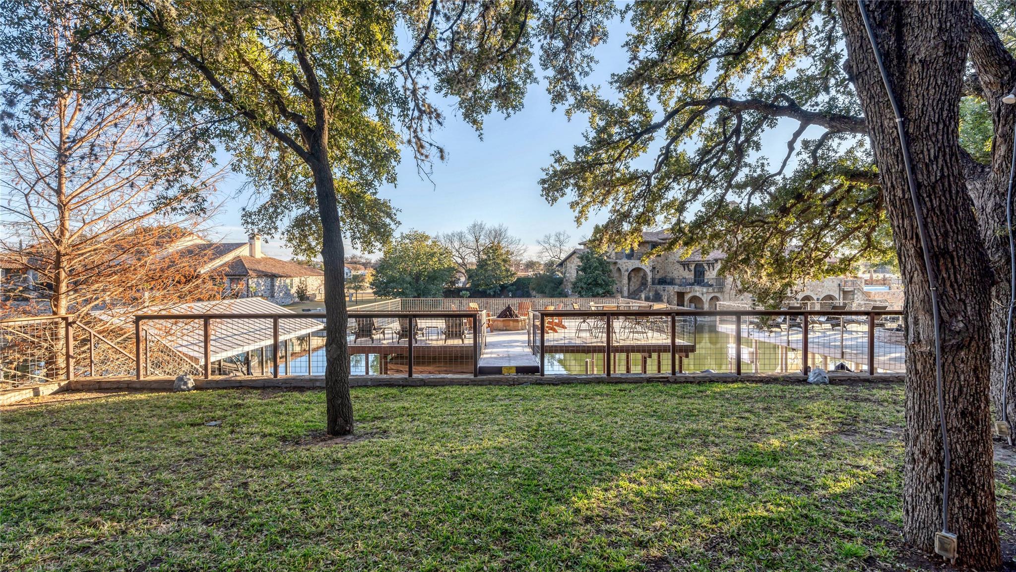 450 Pecan Creek Dr, Horseshoe Bay, TX 78657