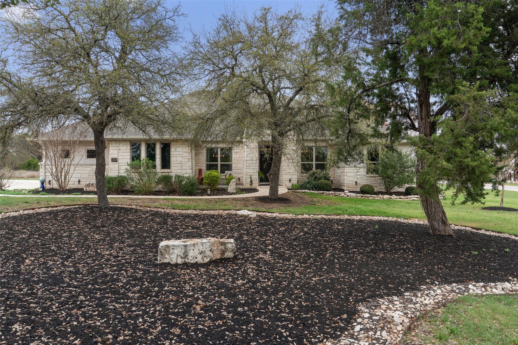 2201 Live Oak Rd, Leander, TX 78641