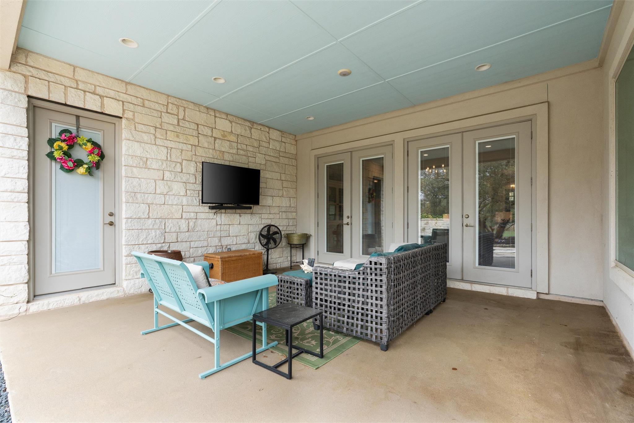 2201 Live Oak Rd, Leander, TX 78641