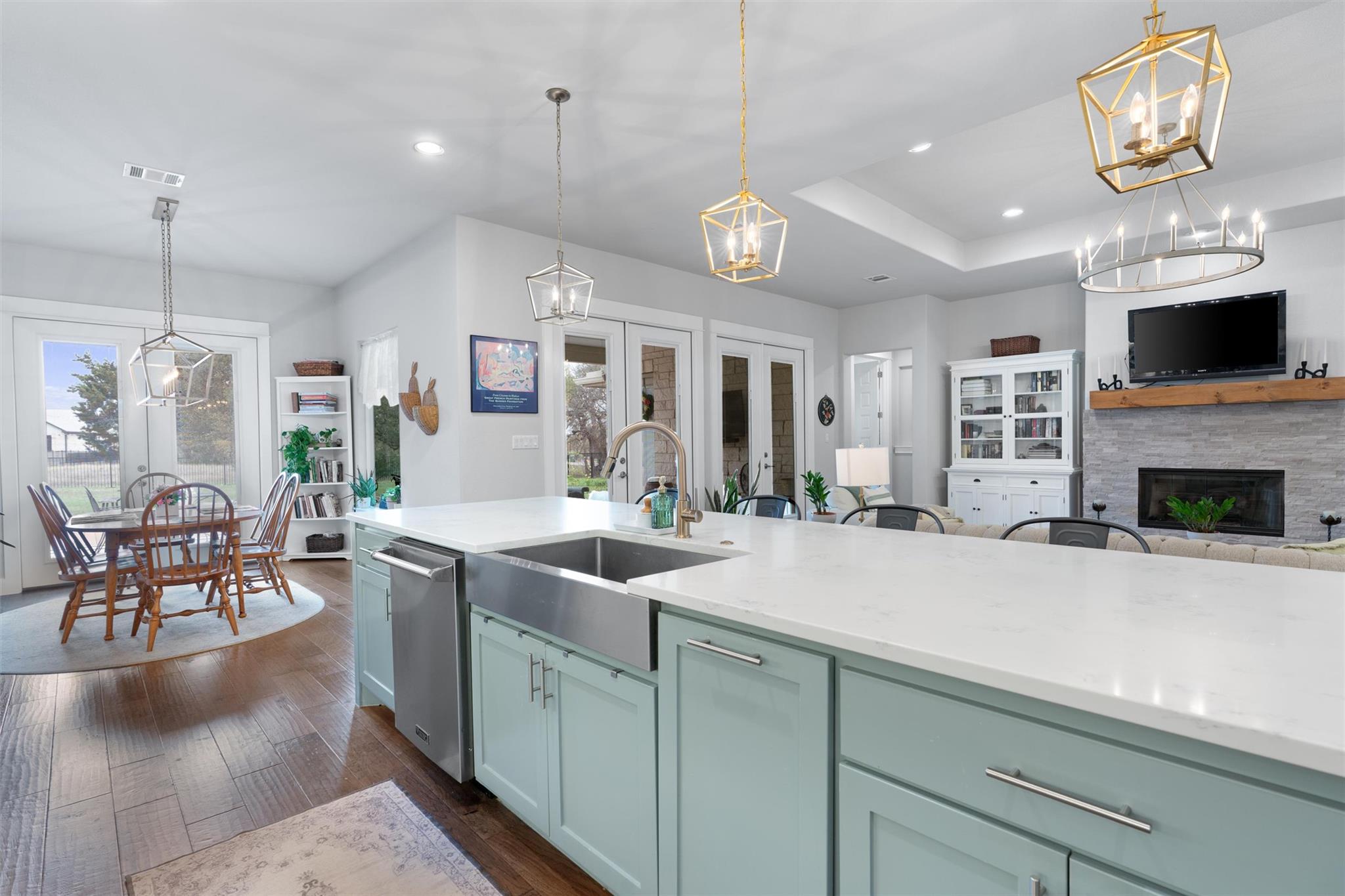 2201 Live Oak Rd, Leander, TX 78641