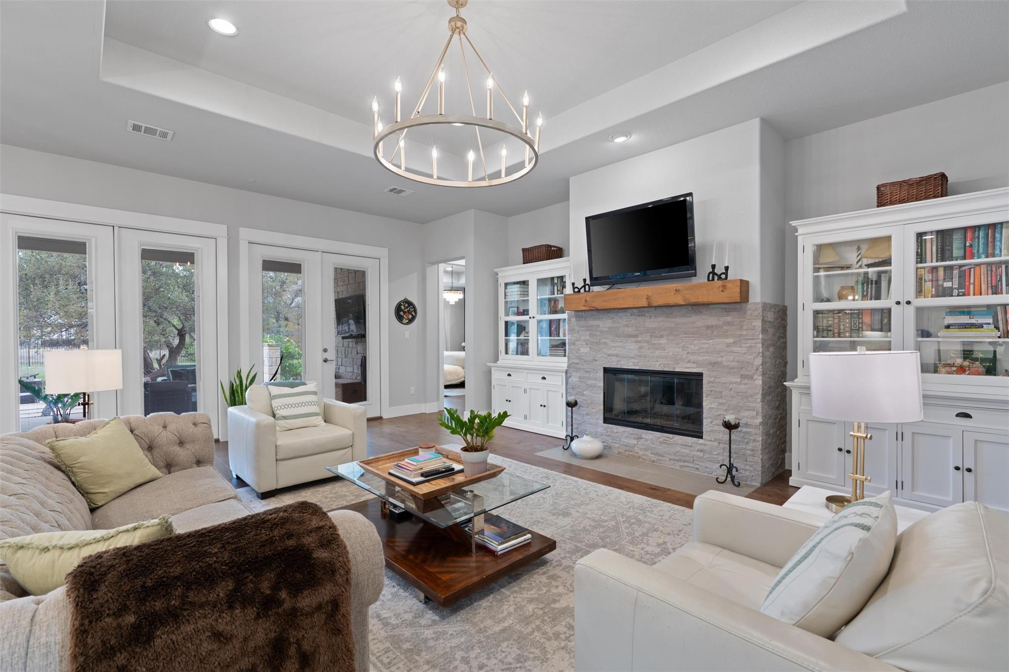 2201 Live Oak Rd, Leander, TX 78641