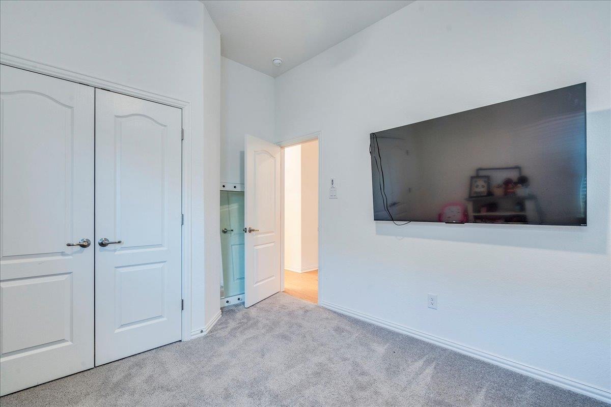 409 Durian Loop, Buda, TX 78610