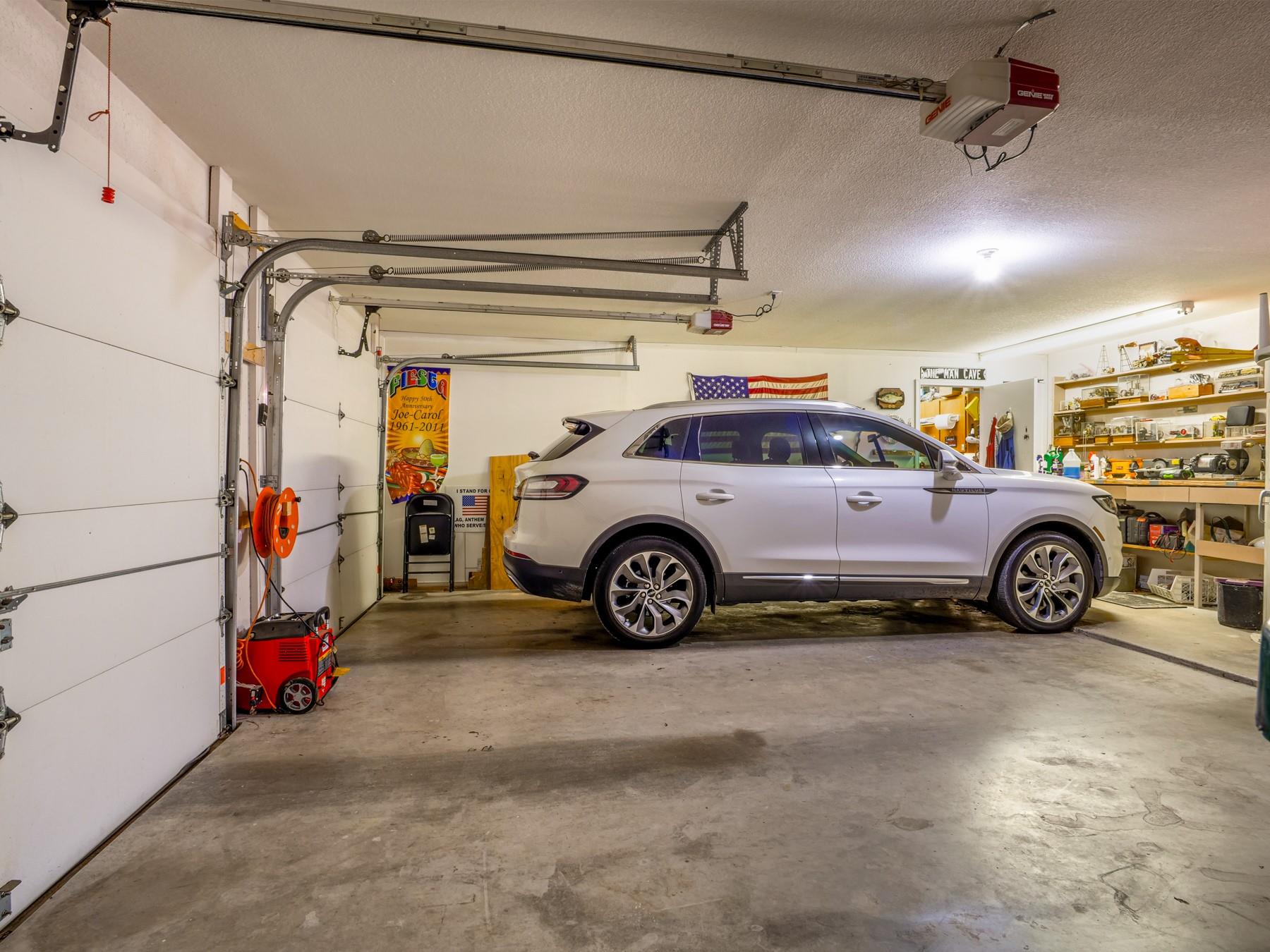 330 Columbine St, Meadowlakes, TX 78654