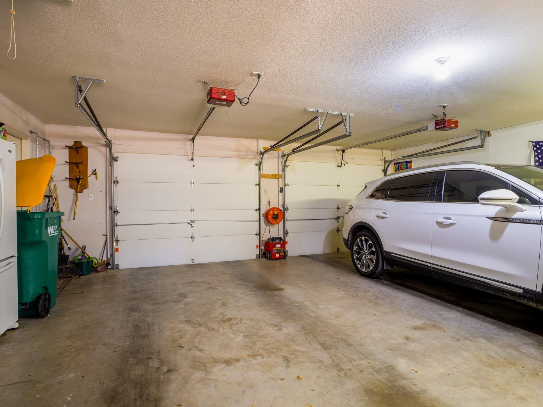 330 Columbine St, Meadowlakes, TX 78654