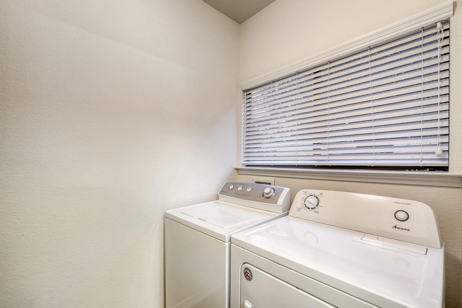 5805 Alomar Cv, Del Valle, TX 78617