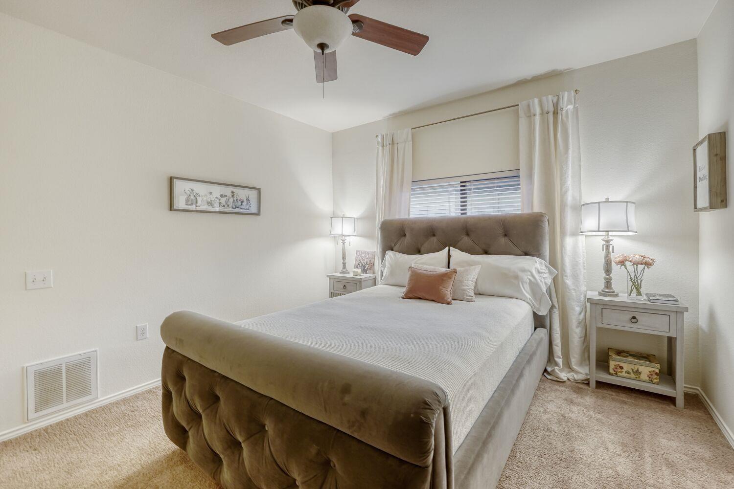 5805 Alomar Cv, Del Valle, TX 78617