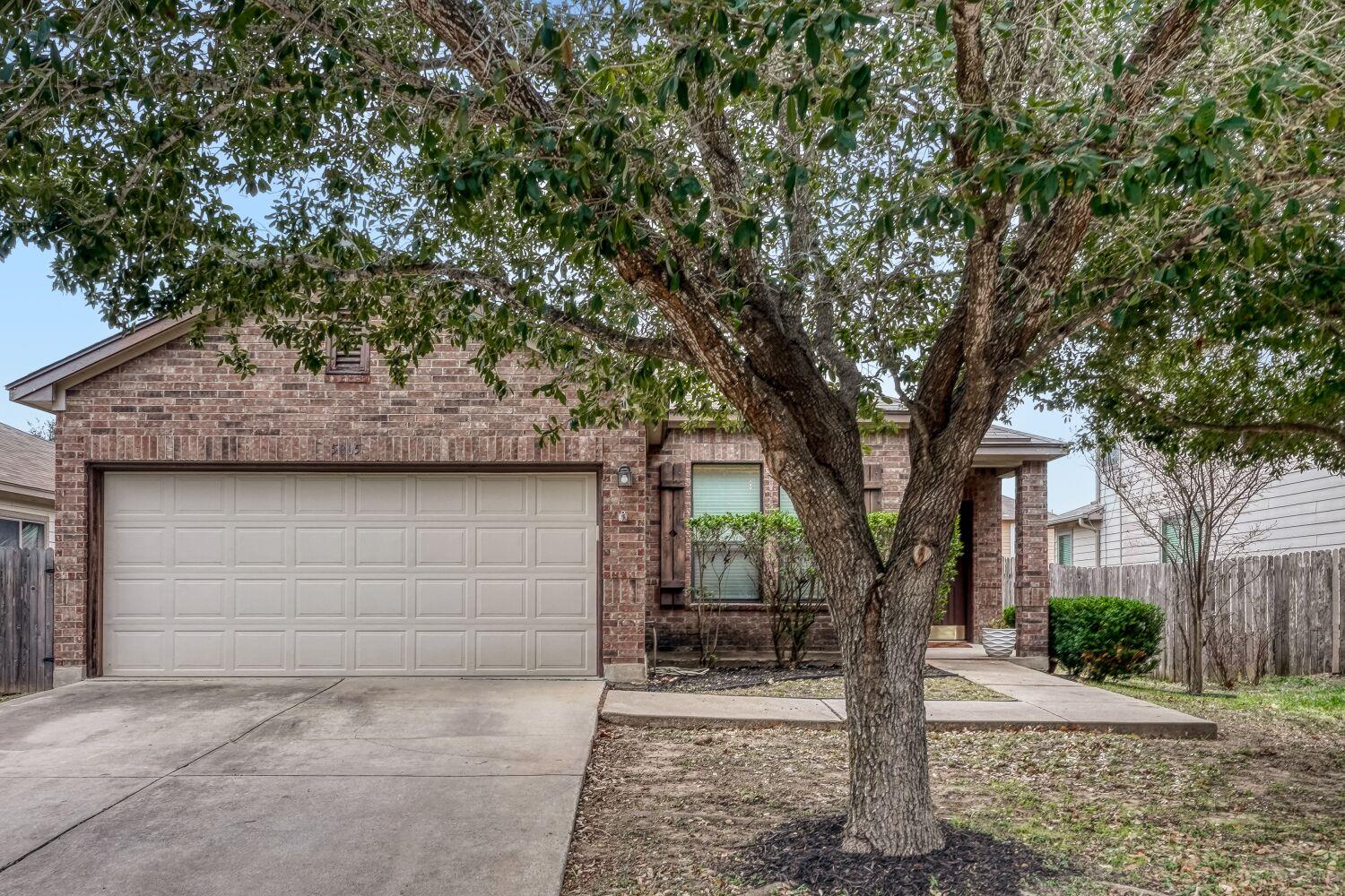 5805 Alomar Cv, Del Valle, TX 78617