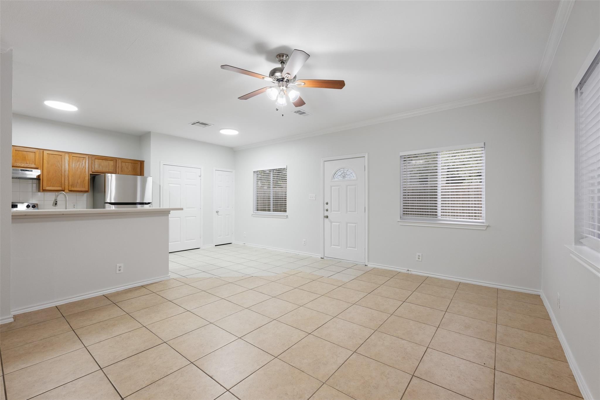 1720 Constantino Cir # B, Austin, TX 78745