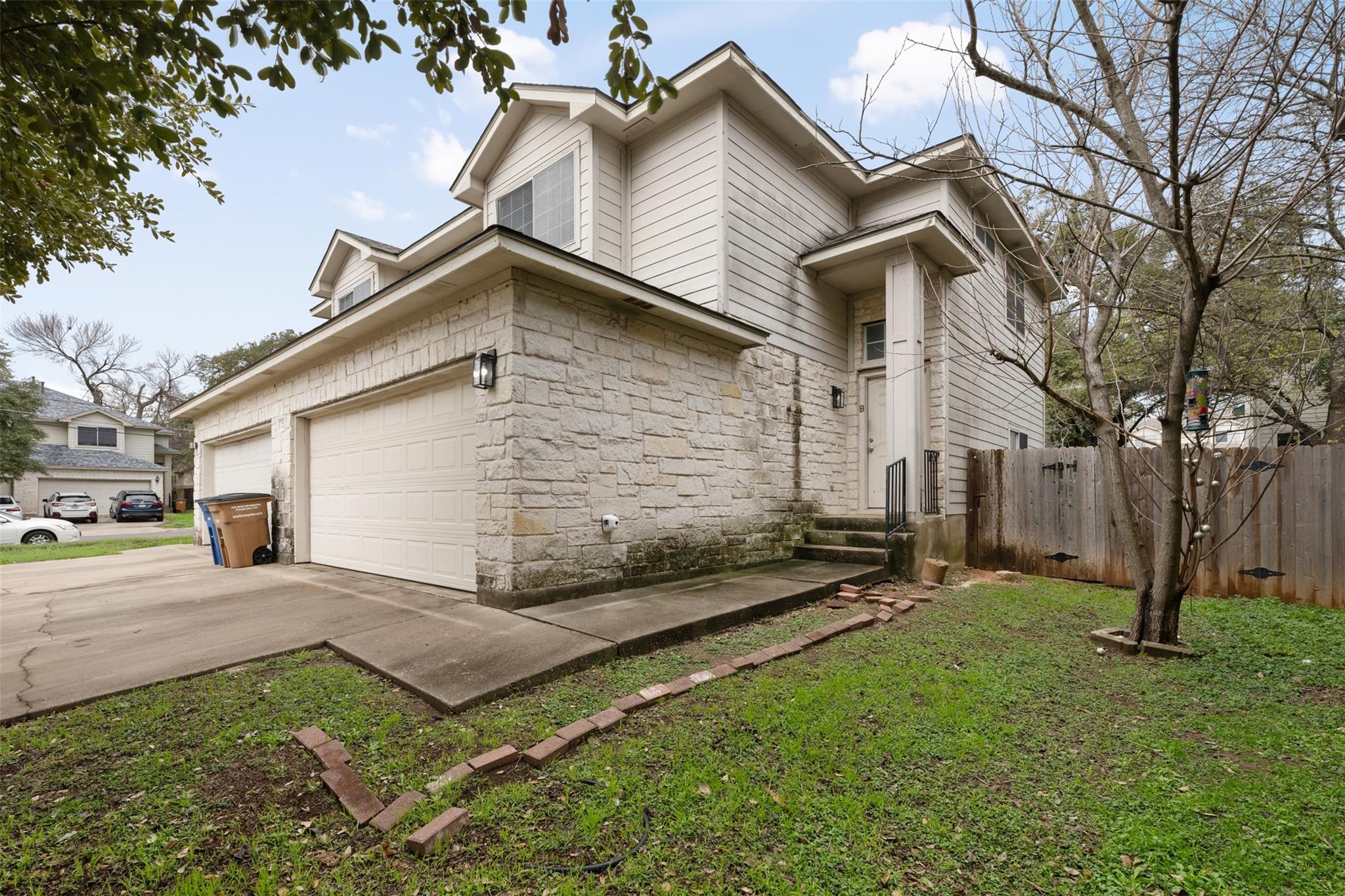 1720 Constantino Cir # B, Austin, TX 78745